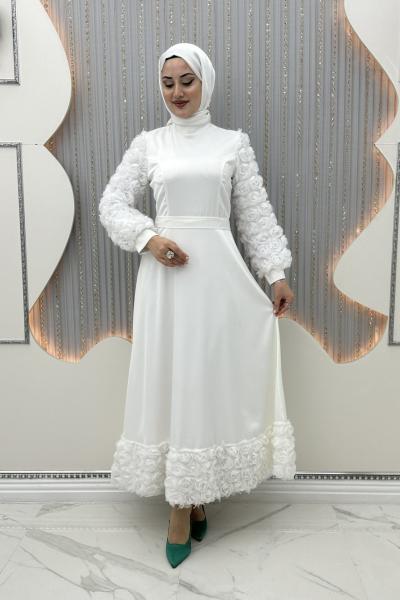 Güllü Elbise Beyaz