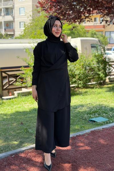 Müge Takım-Siyah